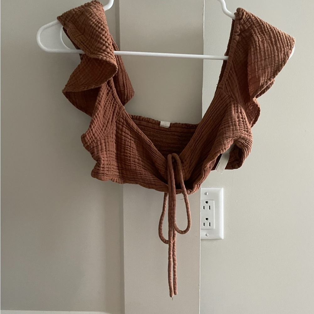 Anthropologie ruche tie front butterfly sleeve rustic brown crop top